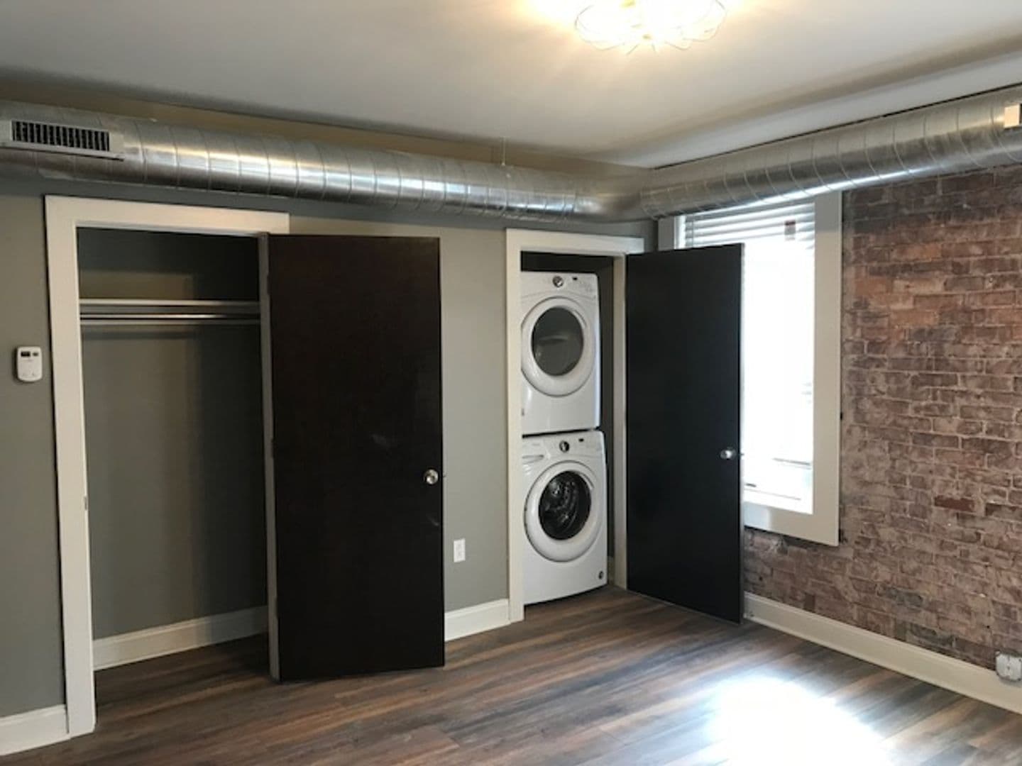 Pittsburgh Apartment: 5825 E. Liberty Blvd.