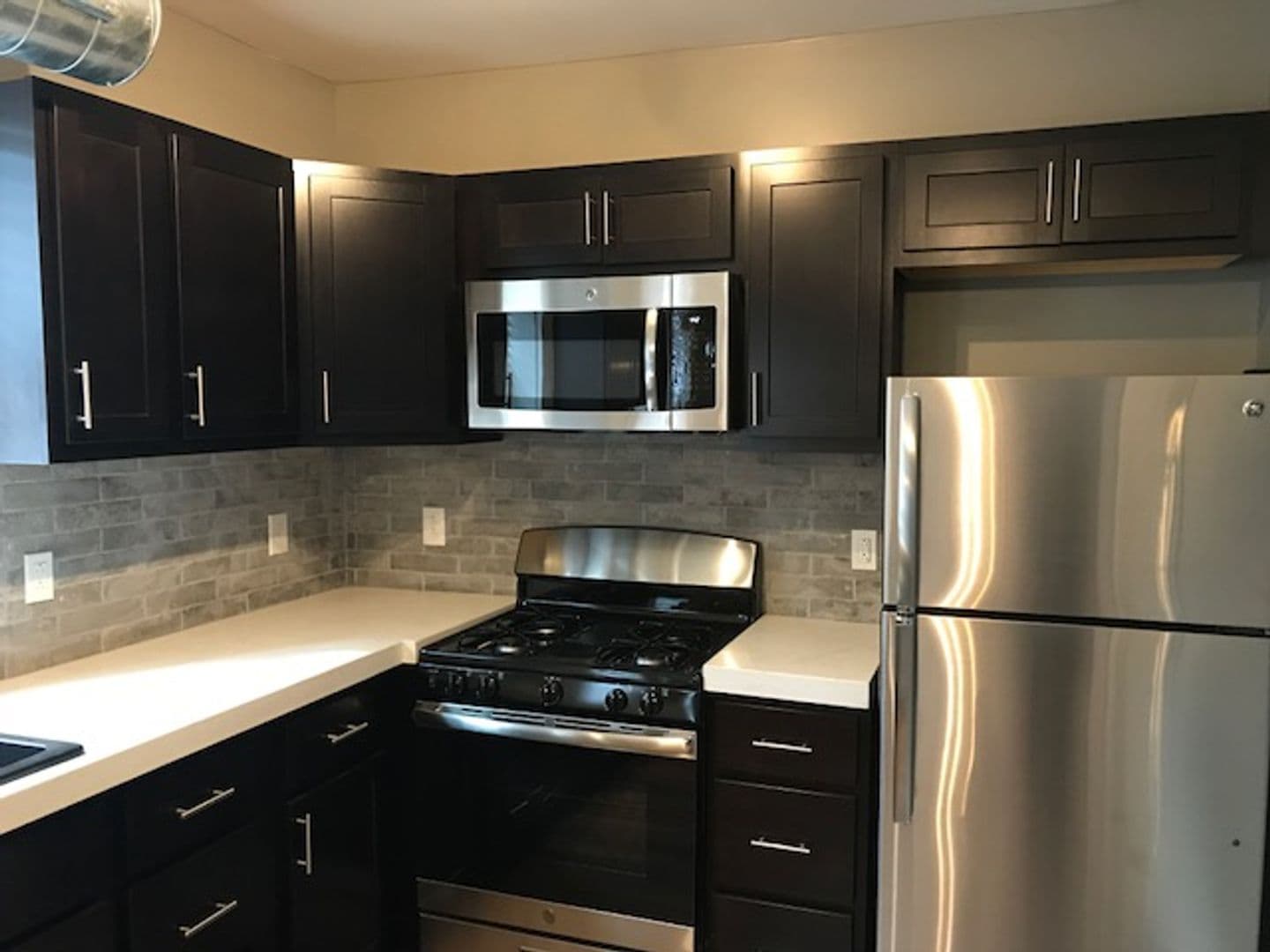 Pittsburgh Apartment: 5825 E. Liberty Blvd.