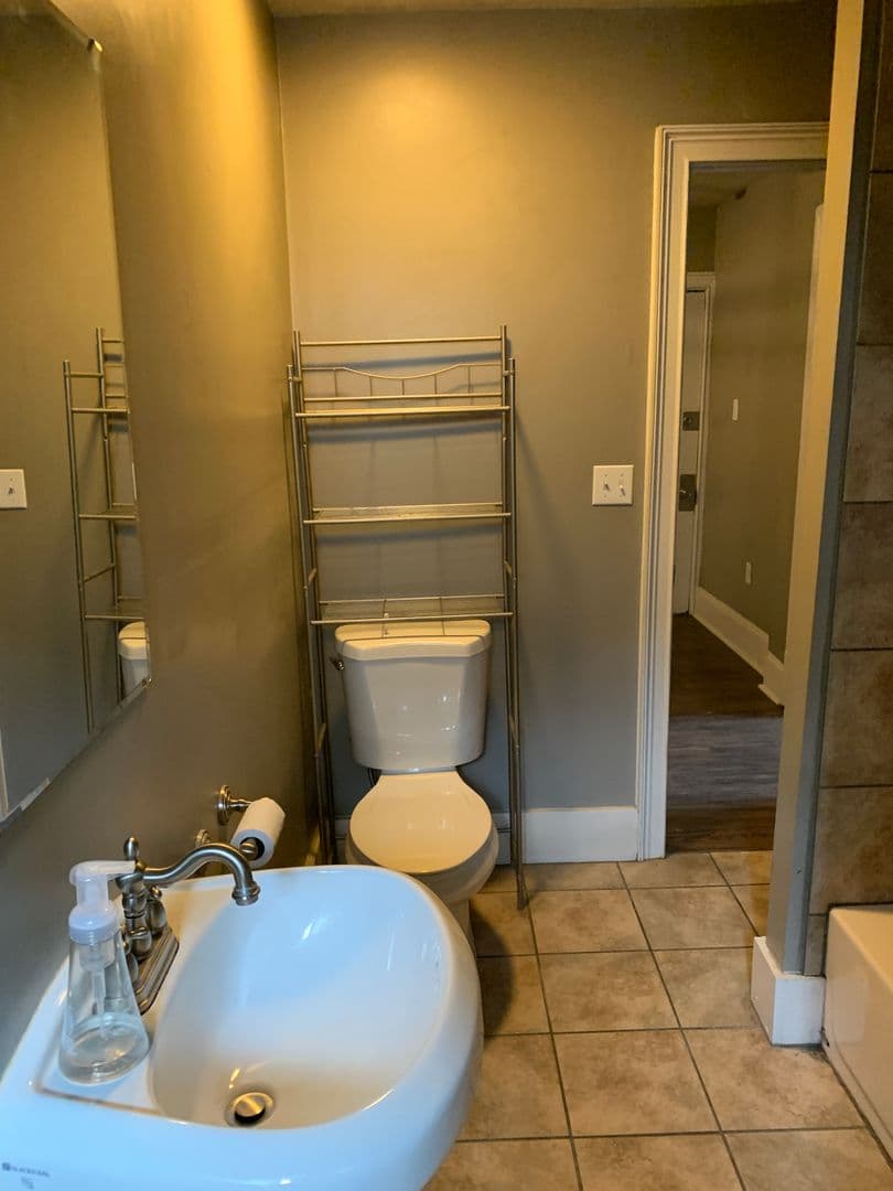 Pittsburgh Apartment: 302 S. Negley Ave.
