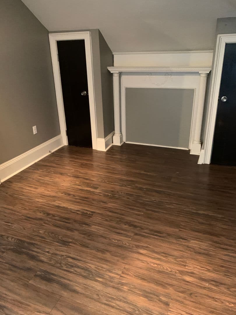Pittsburgh Apartment: 302 S. Negley Ave.