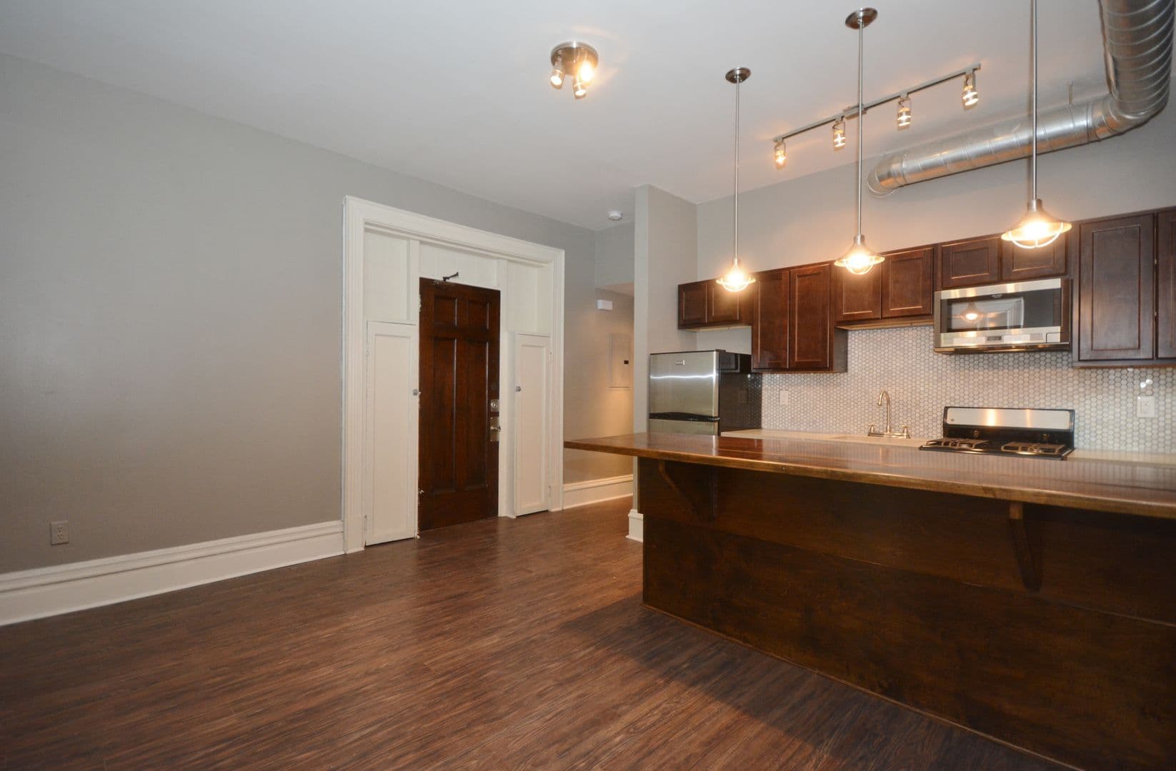 Pittsburgh Apartment: 302 S. Negley Ave.
