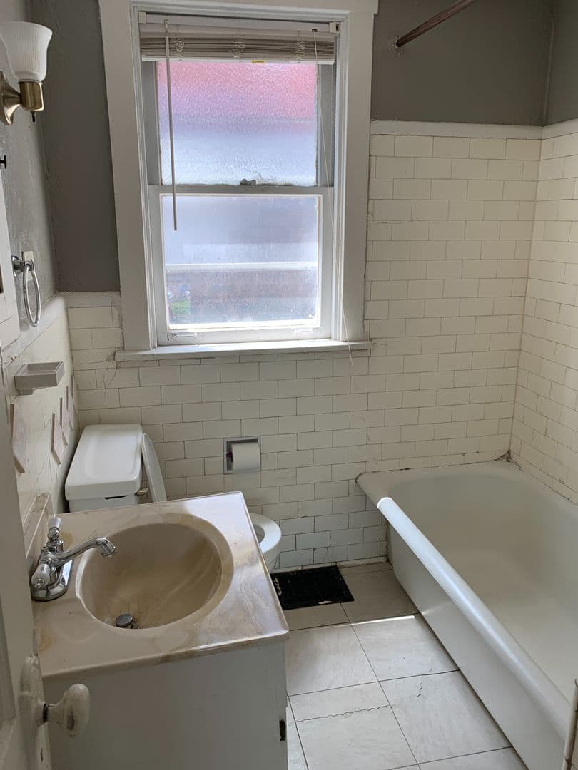 Pittsburgh House: 3331 Niagara Street