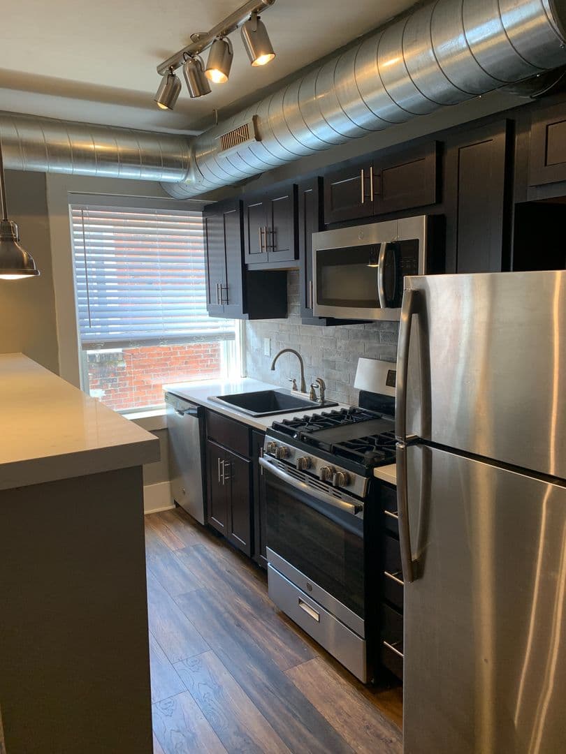 Pittsburgh Apartment: 3450 Ward Street