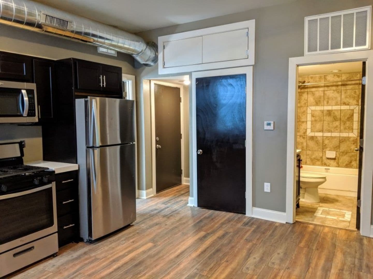 Pittsburgh Apartment: 327 N. Neville Street