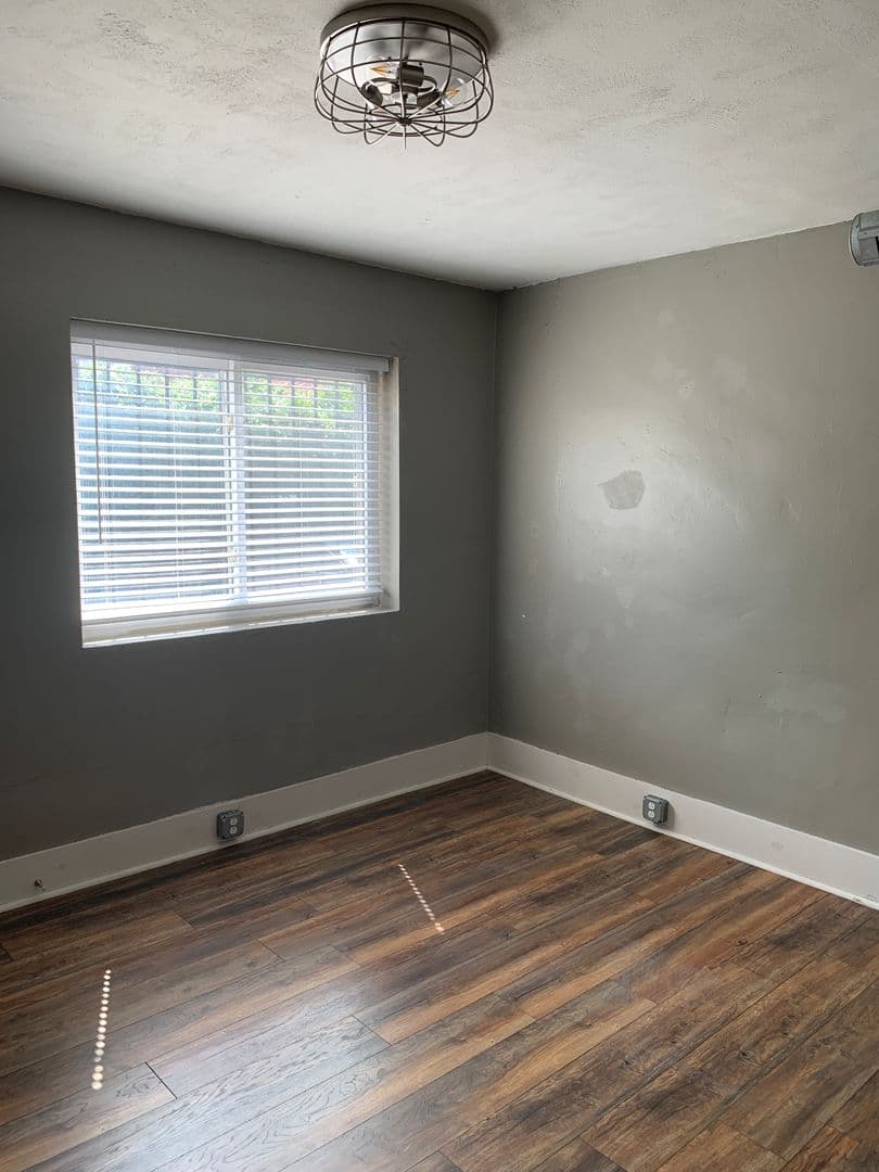 Pittsburgh Apartment: 3450 Ward Street