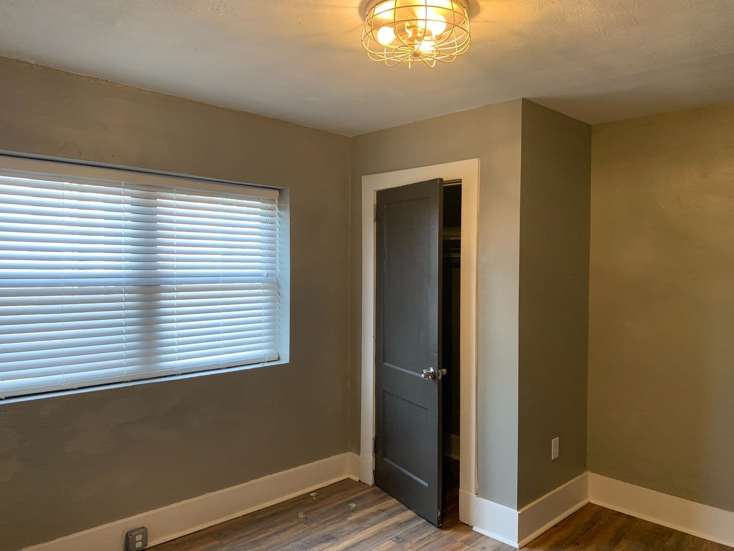 Pittsburgh Apartment: 3450 Ward Street