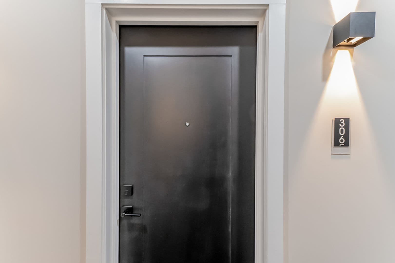 Washington Apartment: 1358 Florida Ave NE