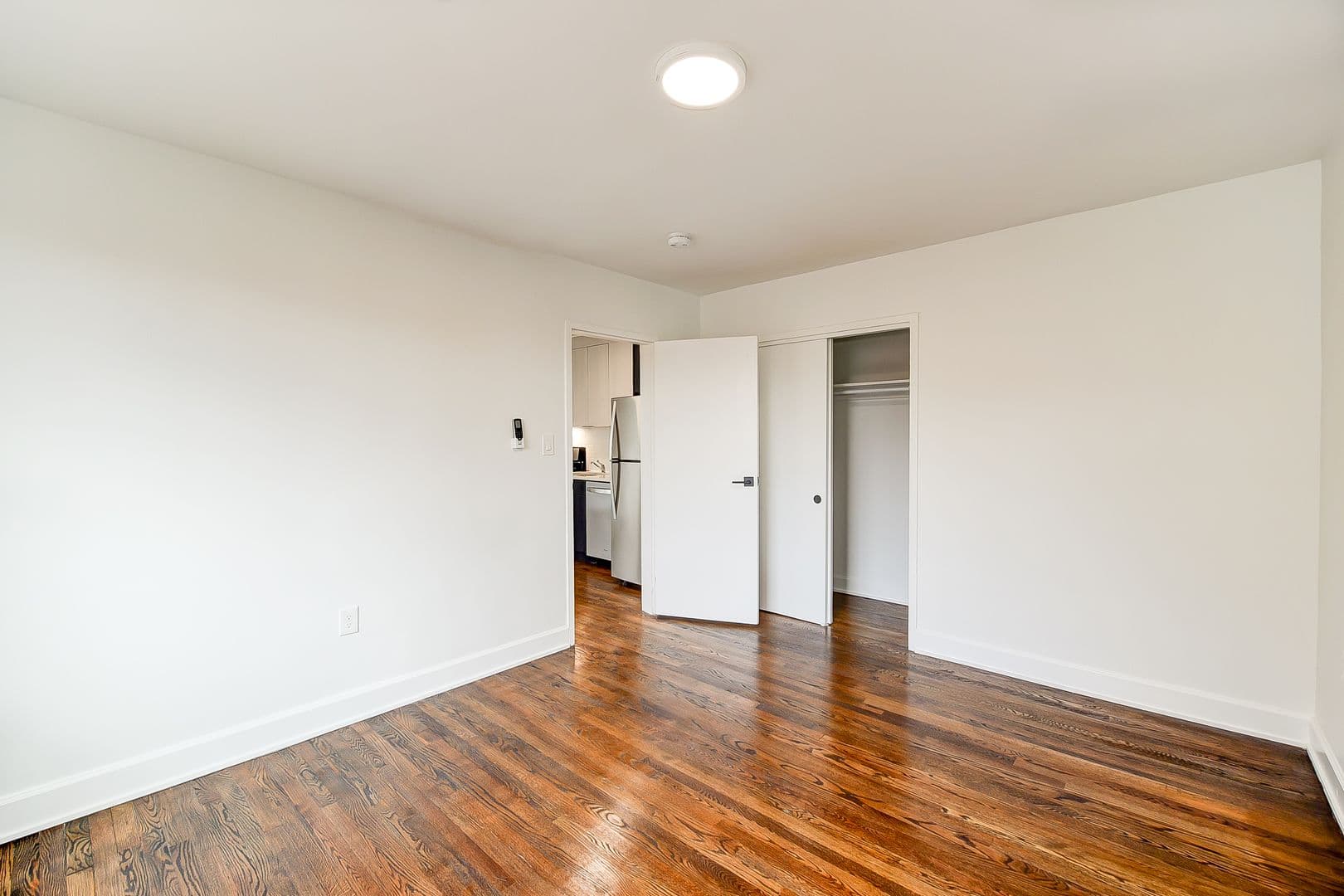 Washington Apartment: 1363 Peabody St NW