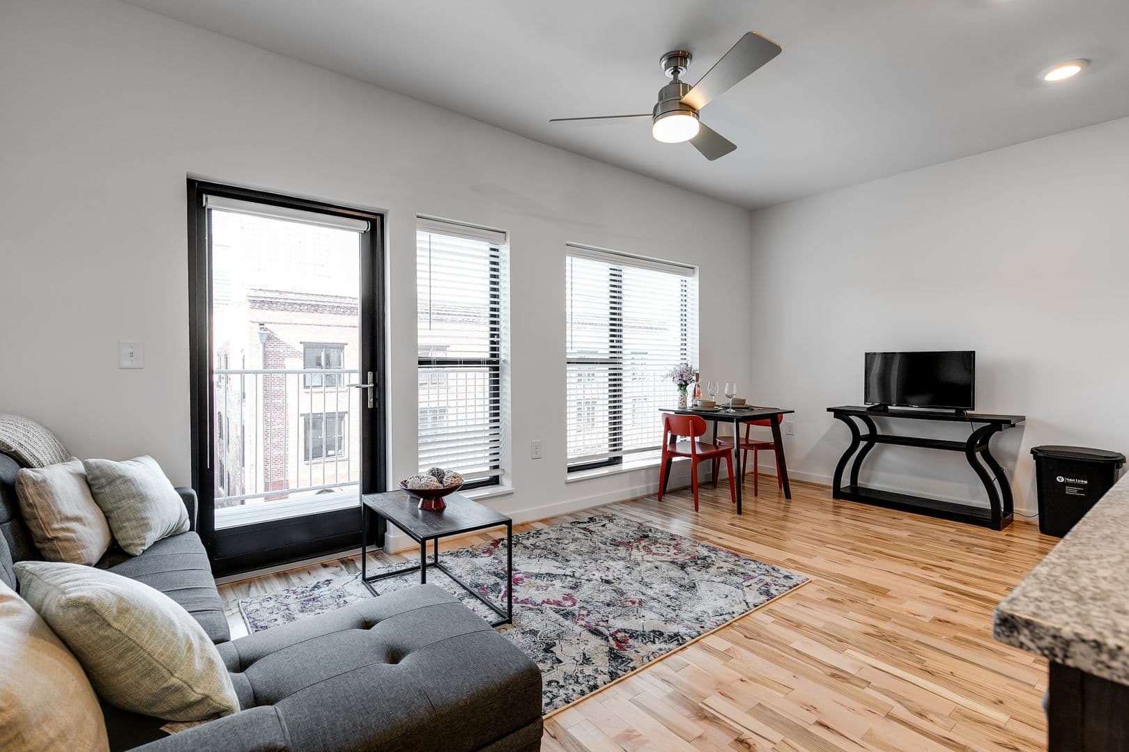 Richmond Apartment: 101 S 15th St