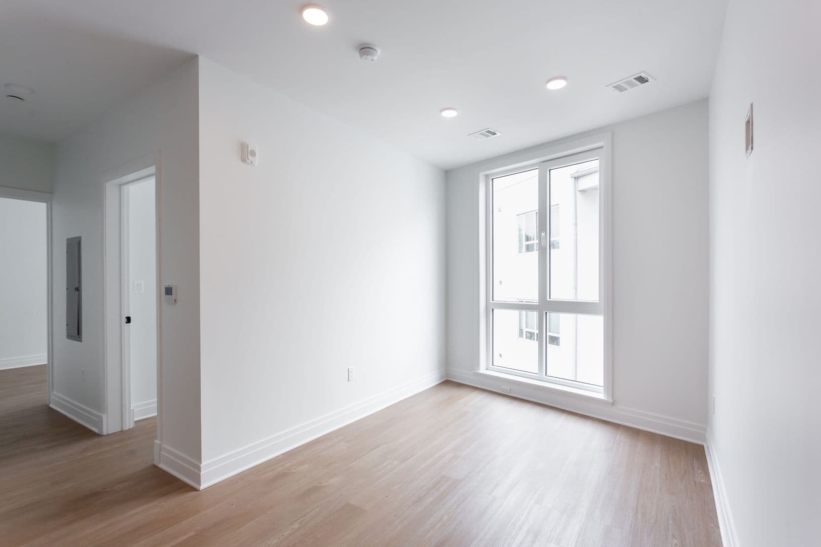 Washington Apartment: 5816 Georgia Avenue NW