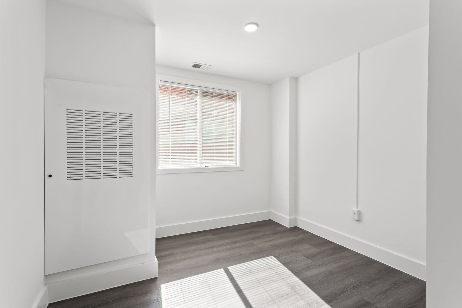 Washington Apartment: 6701 & 6707 14th Street, NW  and 1400 & 1401 Whittier Place, NW