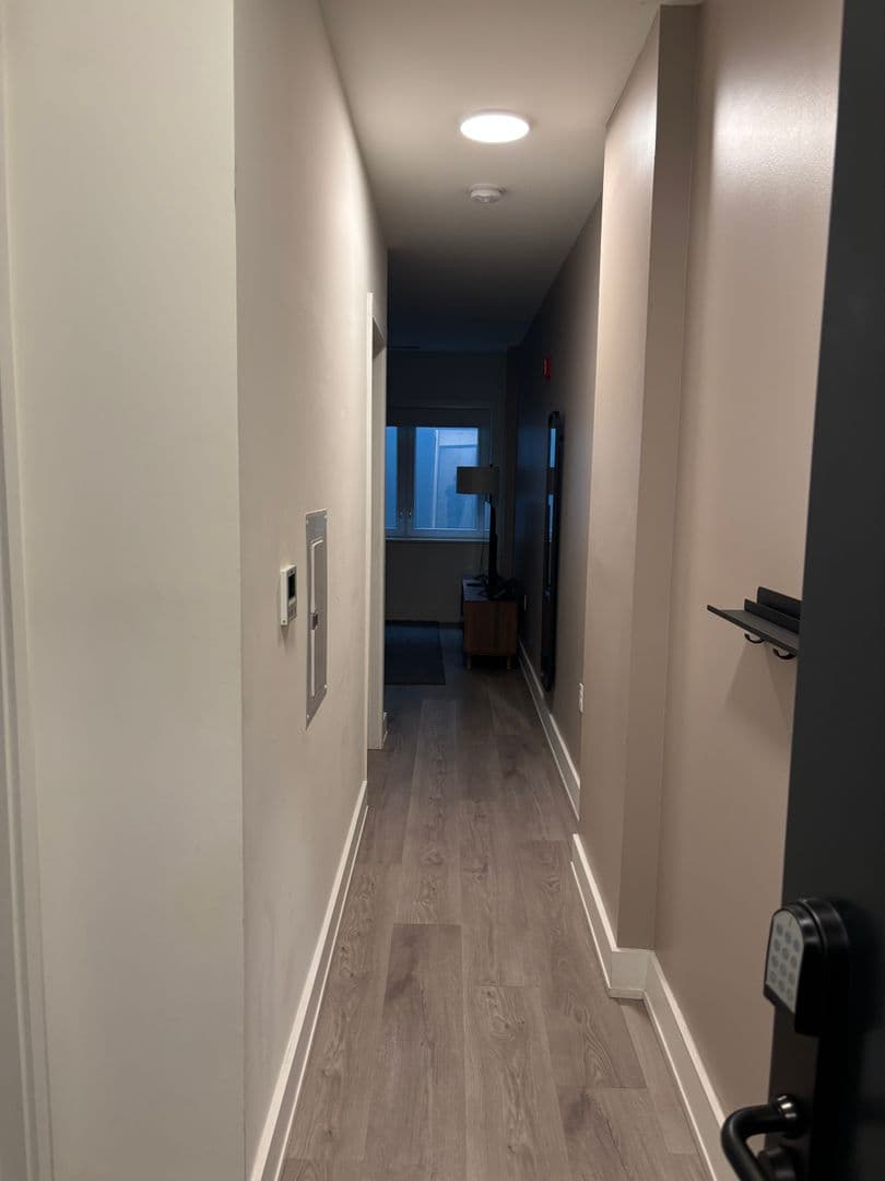 Washington Apartment: 1324 N Capitol St NW