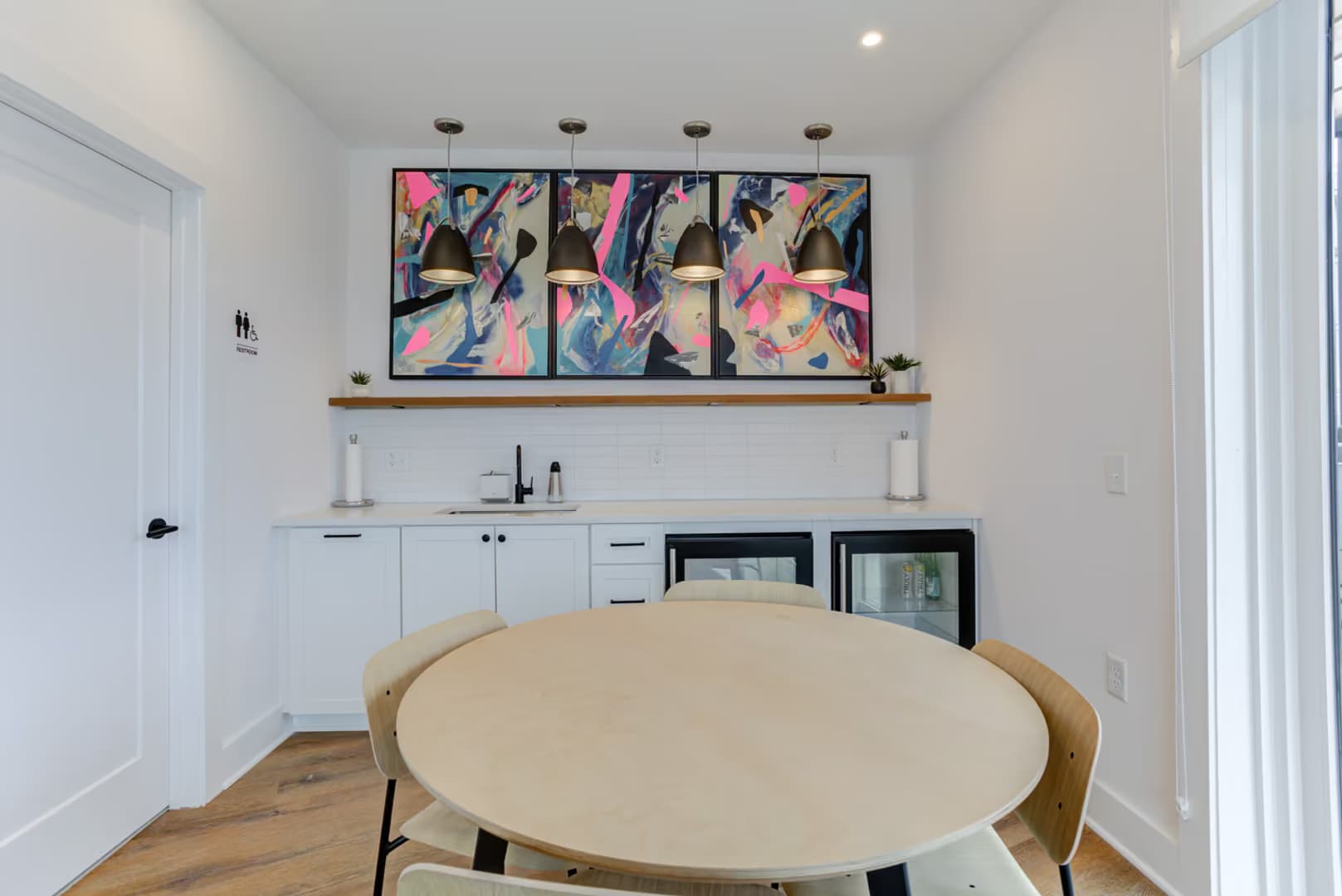 Washington Apartment: 2106-2108 Vermont Ave