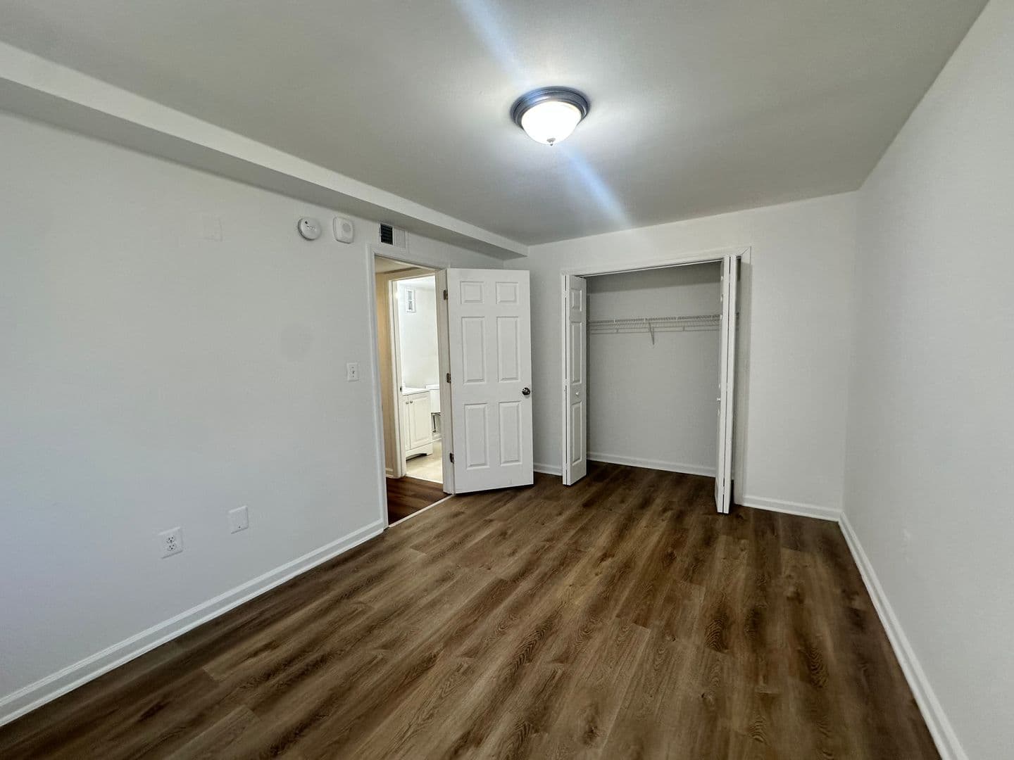 Washington Apartment: 313-15 Anacostia Rd SE
