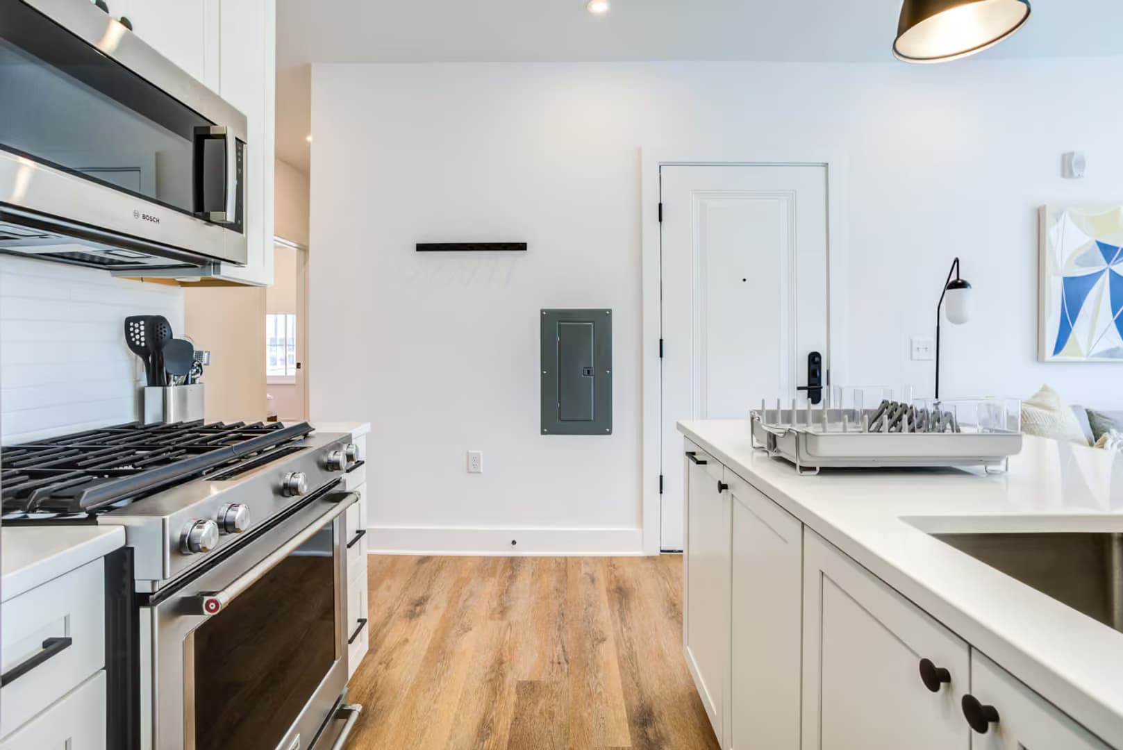 Washington Apartment: 2106-2108 Vermont Ave