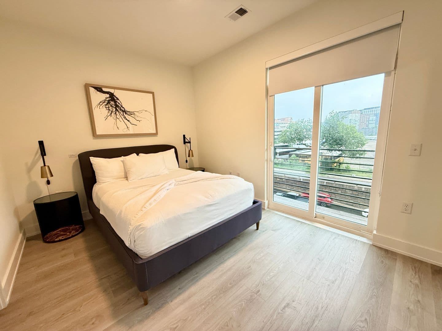 Washington Apartment: 1324 N Capitol St NW