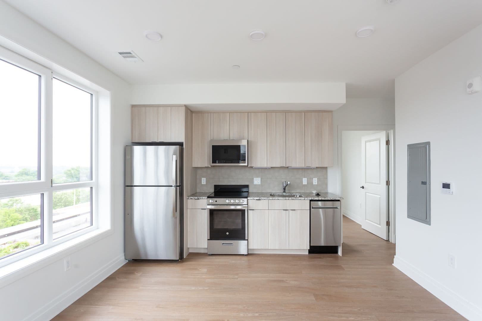 Washington Apartment: 5816 Georgia Avenue NW