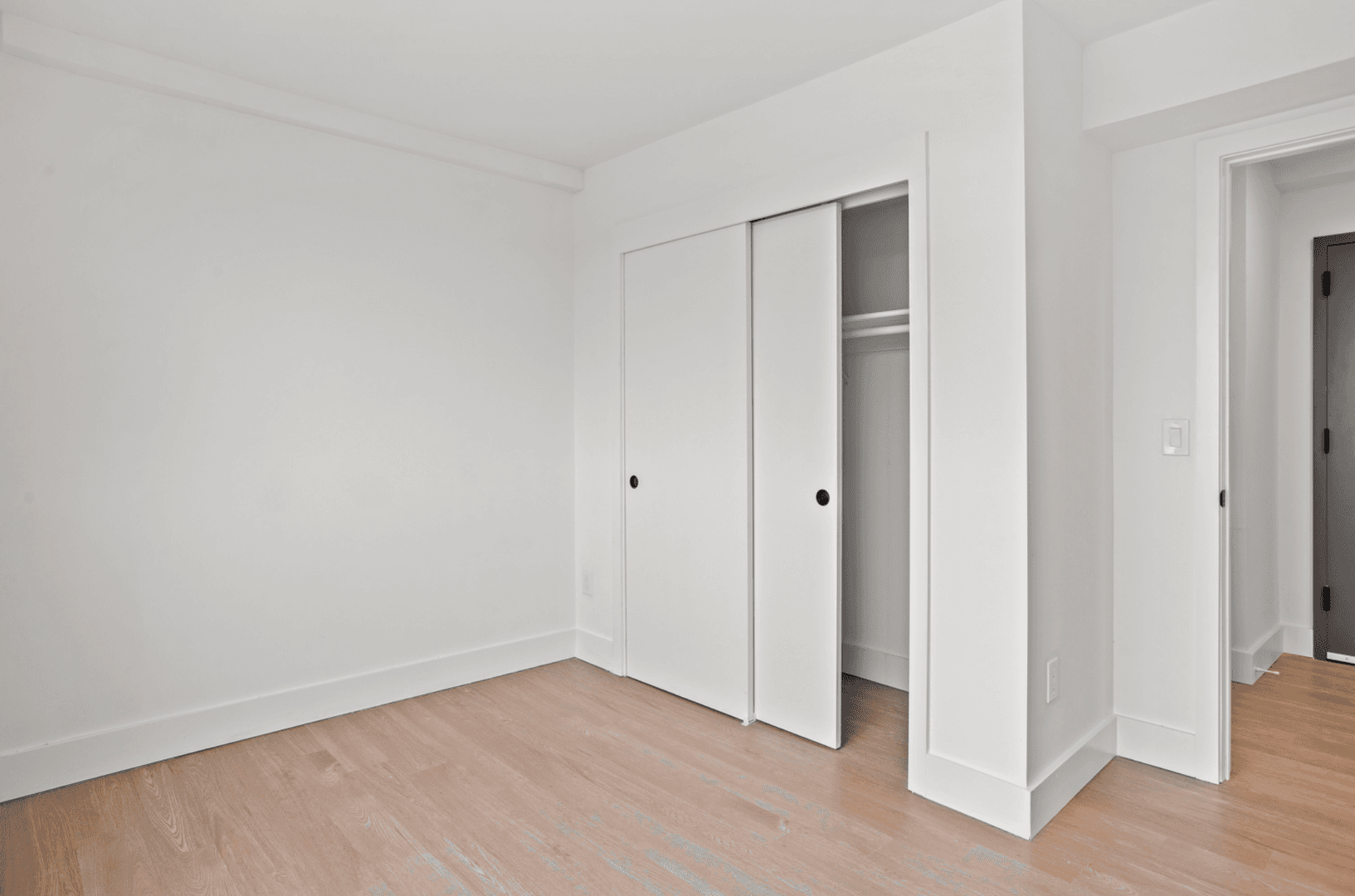 Washington Apartment: 5601 13th St NW