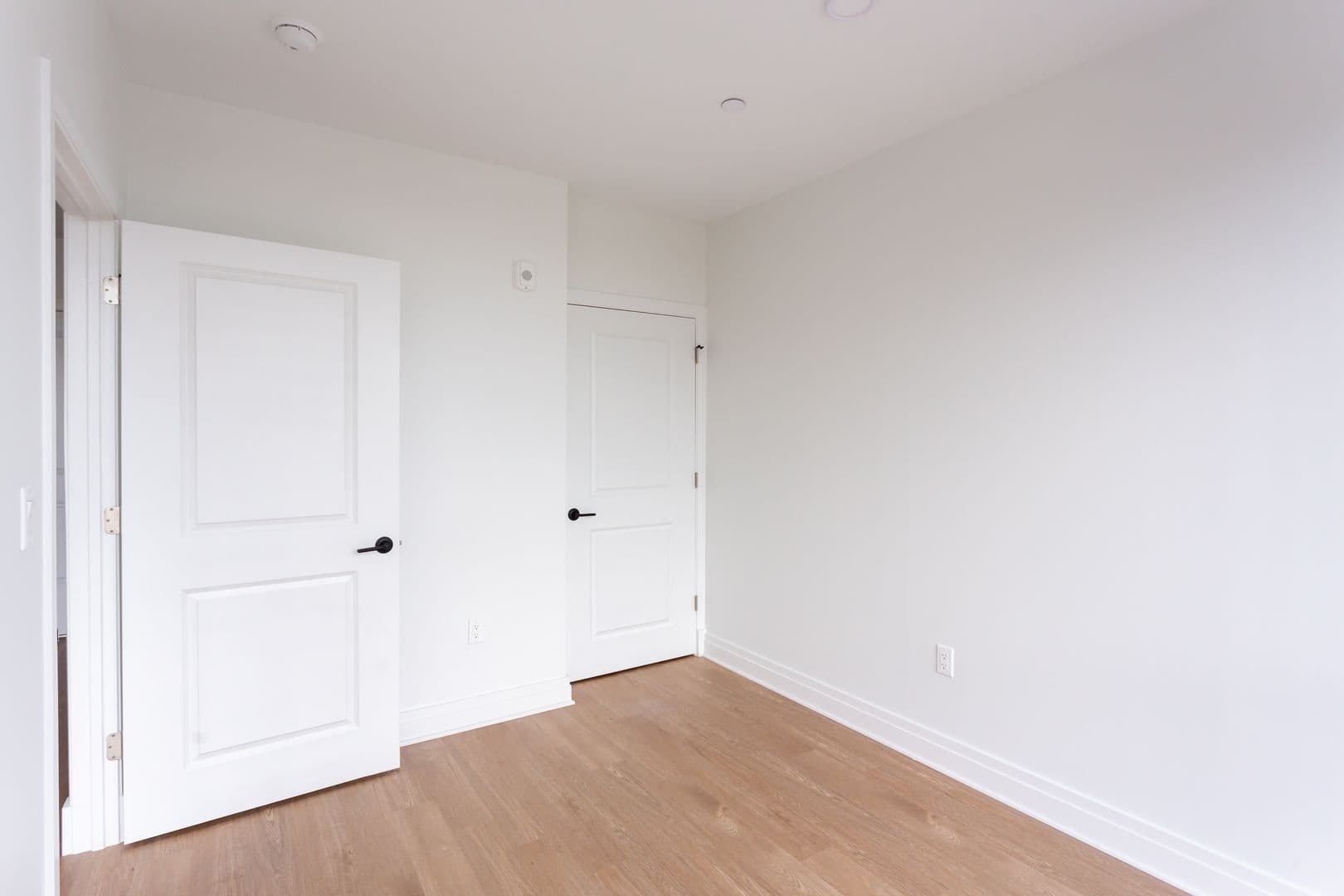 Washington Apartment: 5816 Georgia Avenue NW
