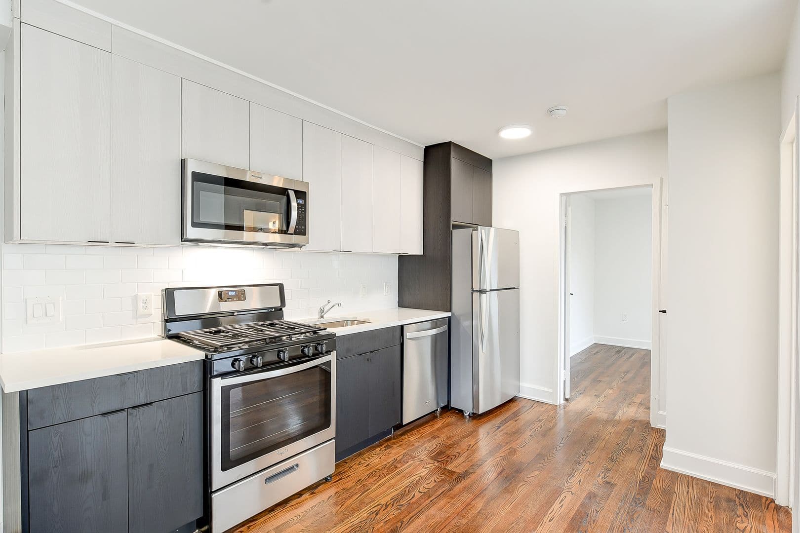 Washington Apartment: 1363 Peabody St NW