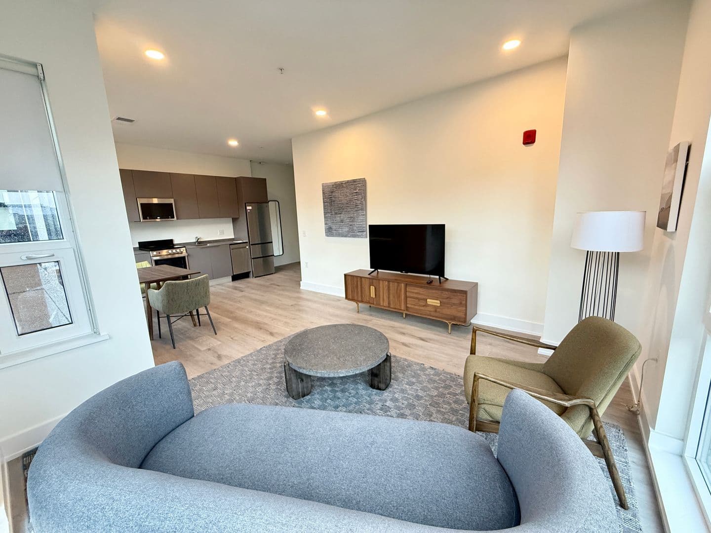 Washington Apartment: 1324 N Capitol St NW
