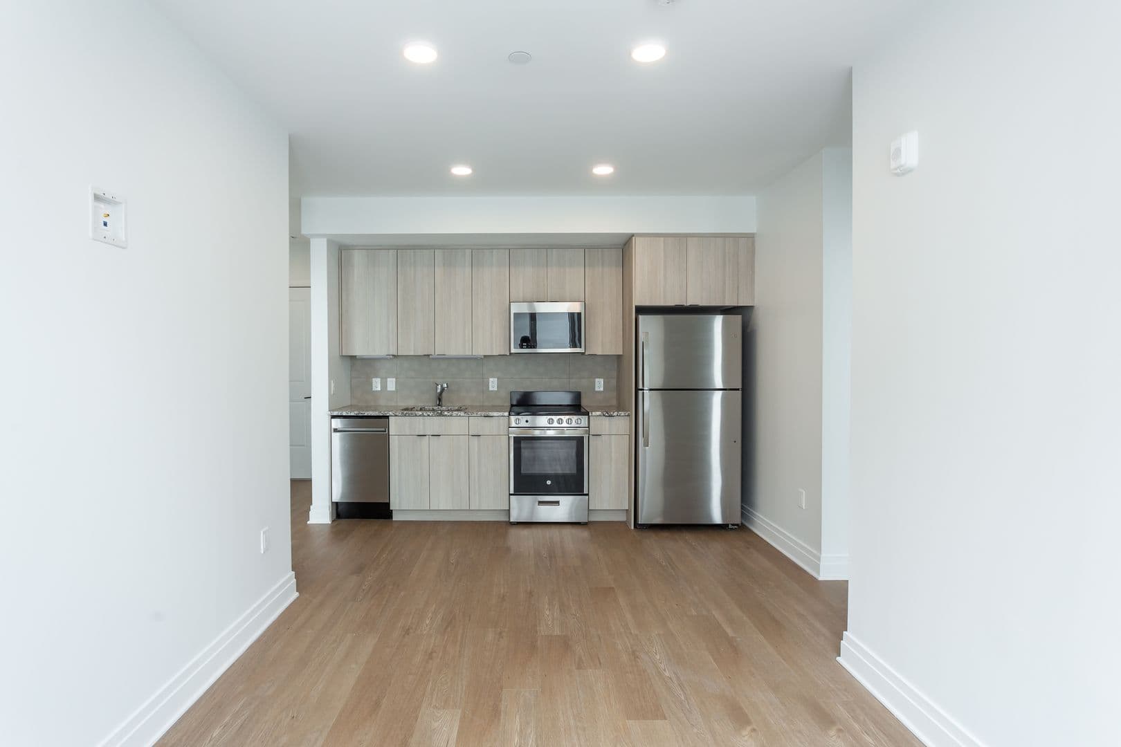 Washington Apartment: 5816 Georgia Avenue NW