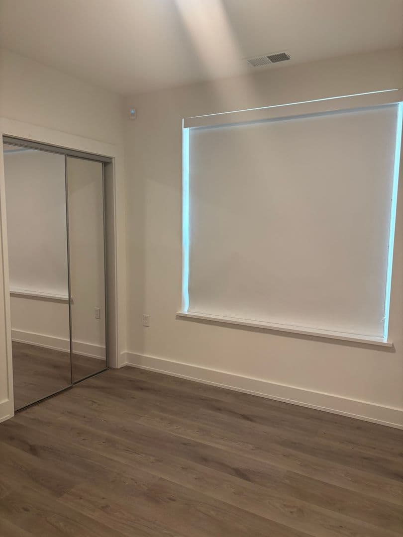 Washington Apartment: 1324 N Capitol St NW