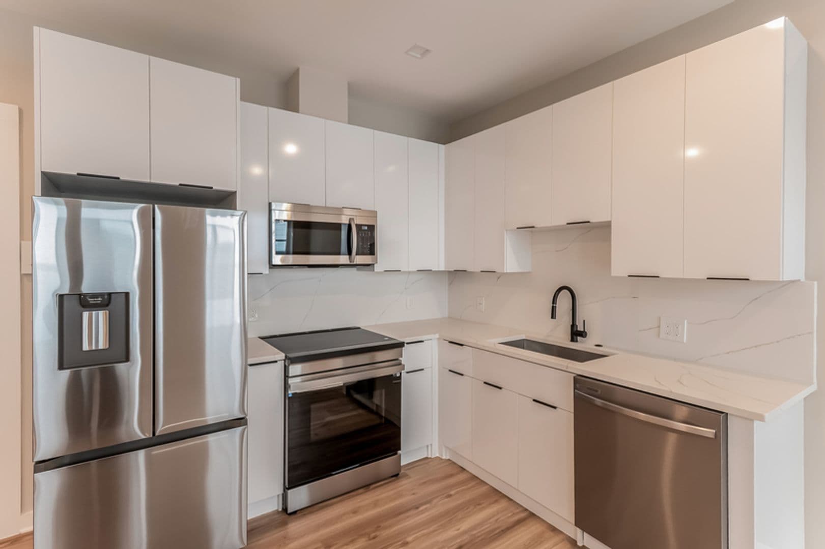 Washington Apartment: 1358 Florida Ave NE