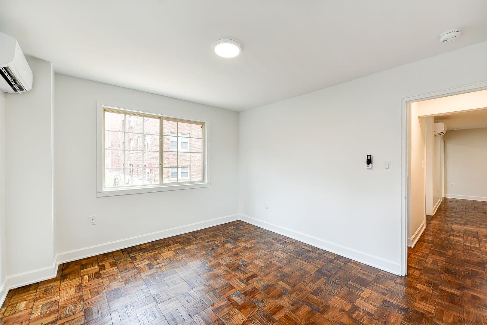 Washington Apartment: 1363 Peabody St NW