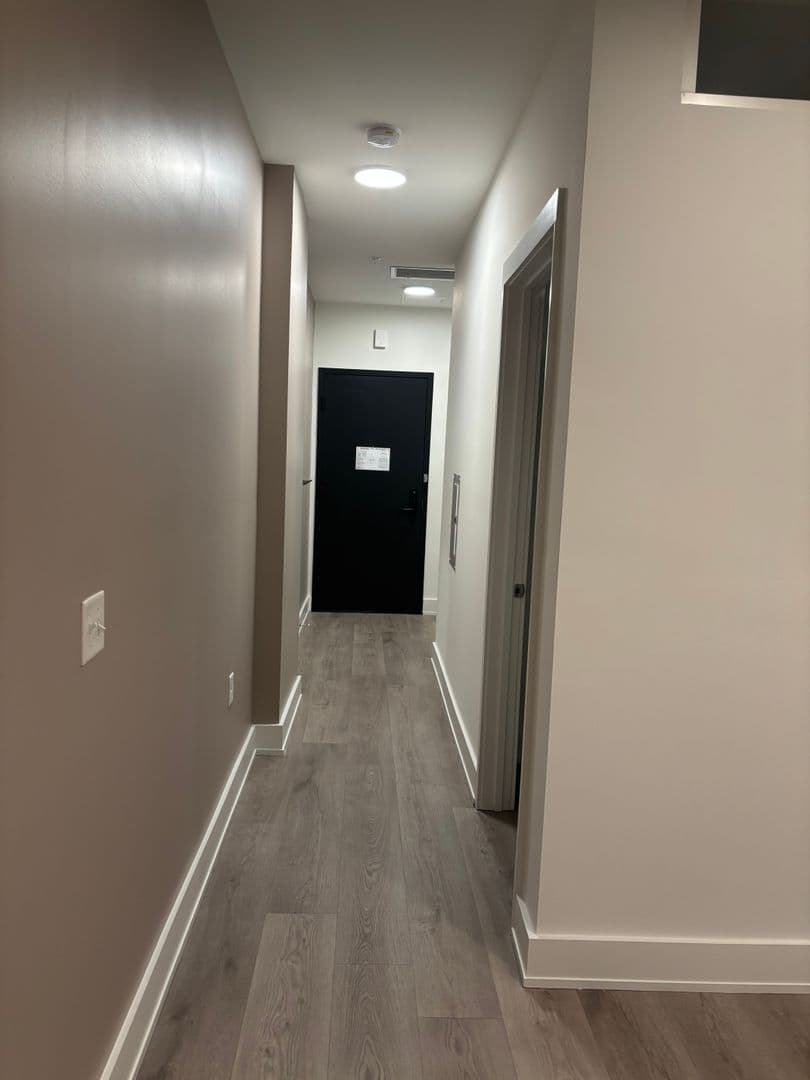 Washington Apartment: 1324 N Capitol St NW
