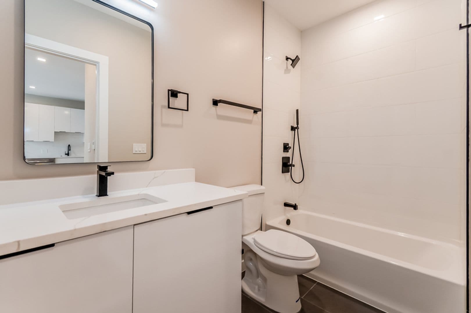 Washington Apartment: 1358 Florida Ave NE