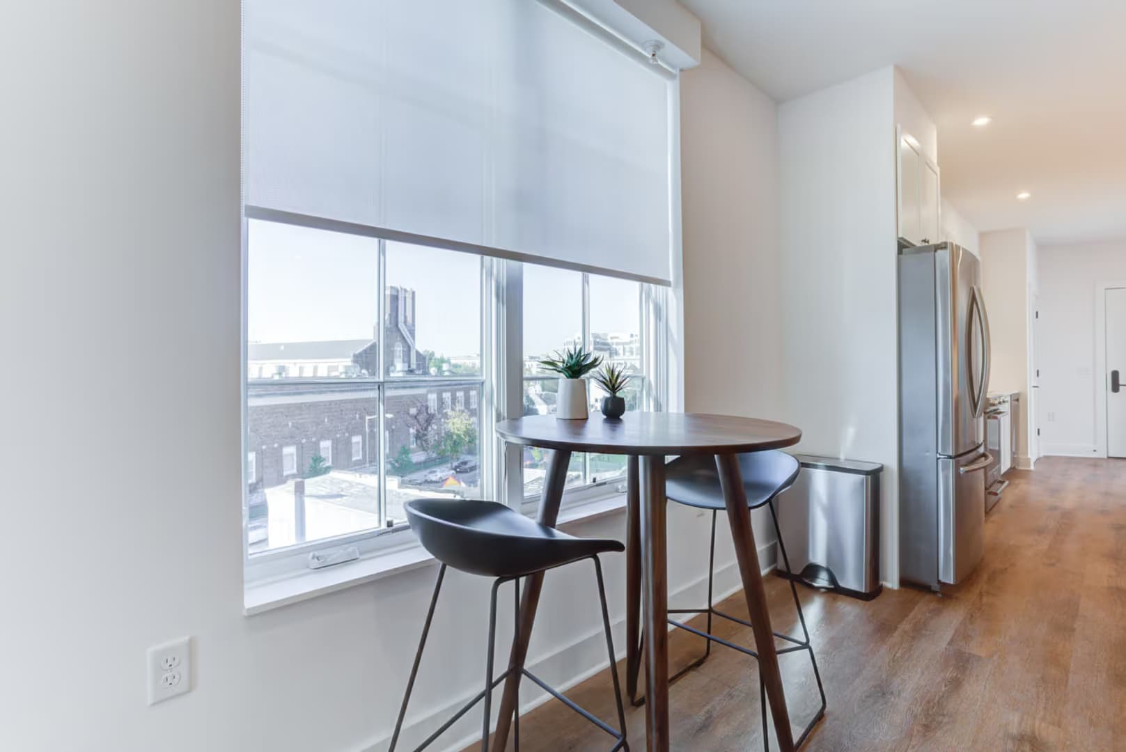 Washington Apartment: 2106-2108 Vermont Ave