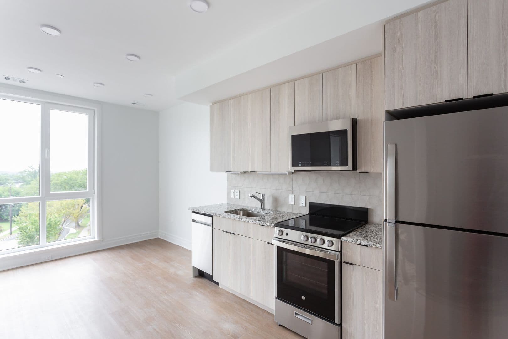 Washington Apartment: 5816 Georgia Avenue NW