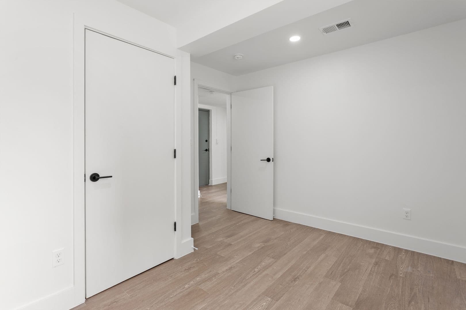 Washington Apartment: 5910-5950 14th St NW