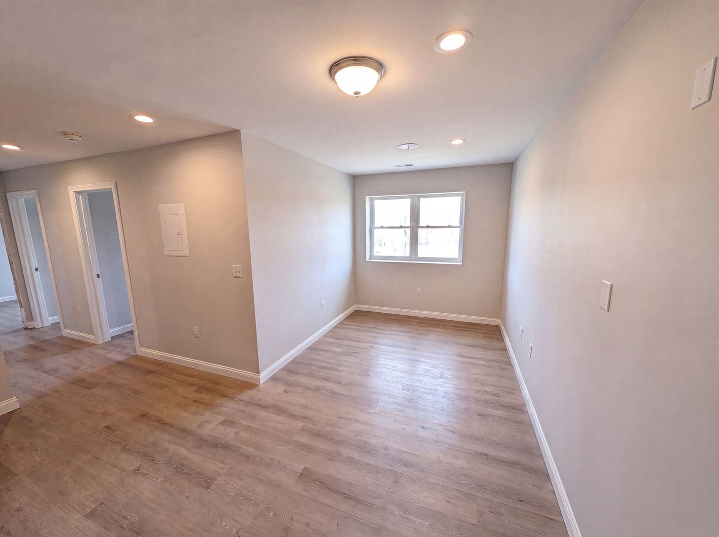 Washington Apartment: 4010-4014 3rd Street SE