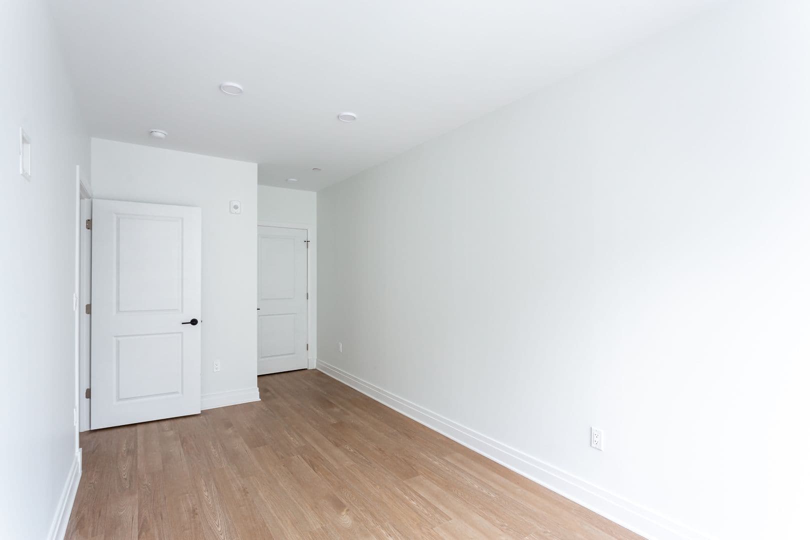 Washington Apartment: 5816 Georgia Avenue NW