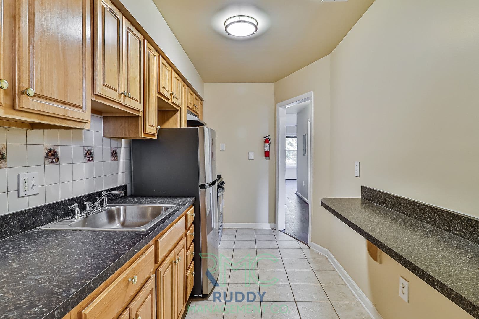 Washington Apartment: 3130 Buena Vista Terracce