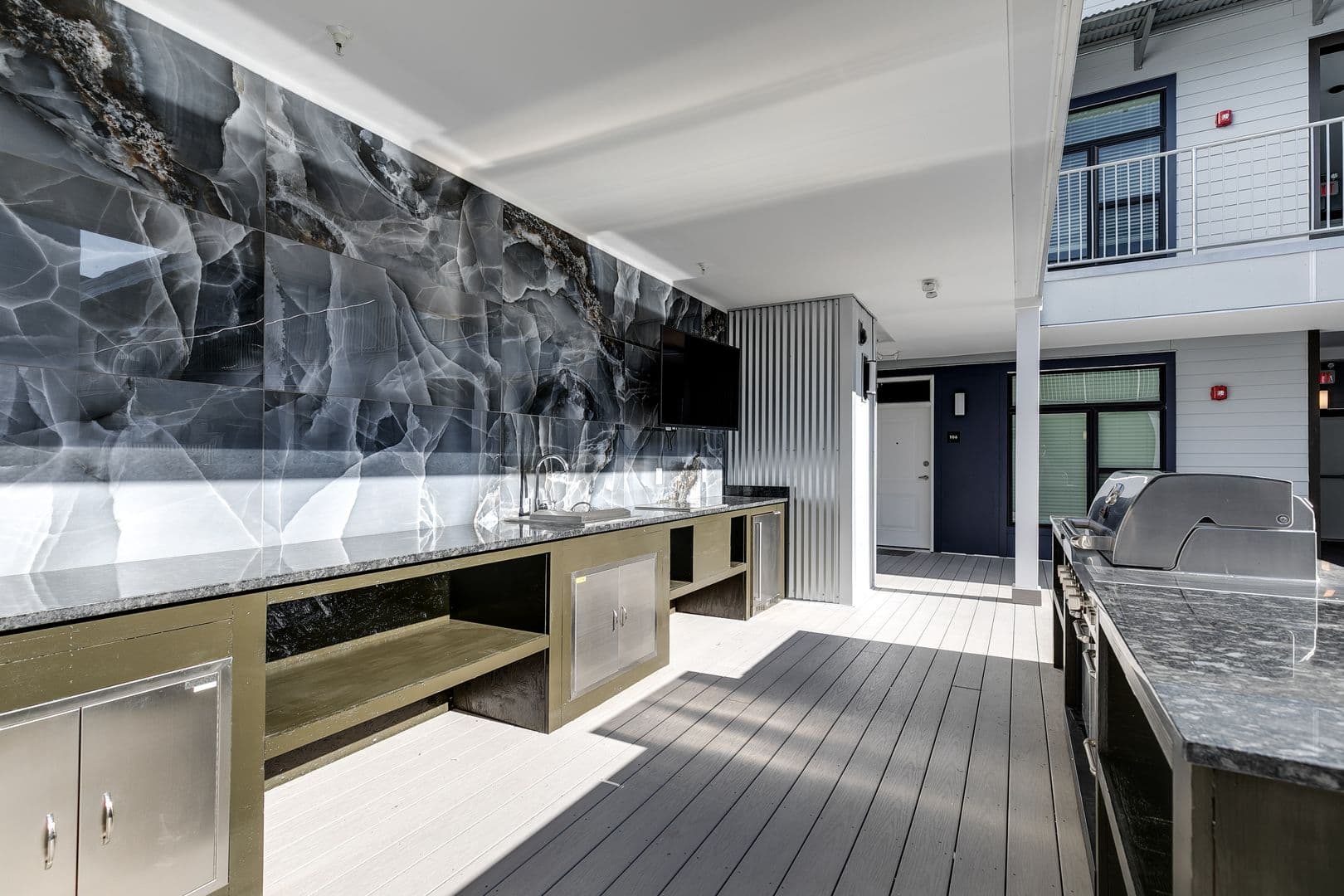 Richmond Apartment: 101 S 15th St
