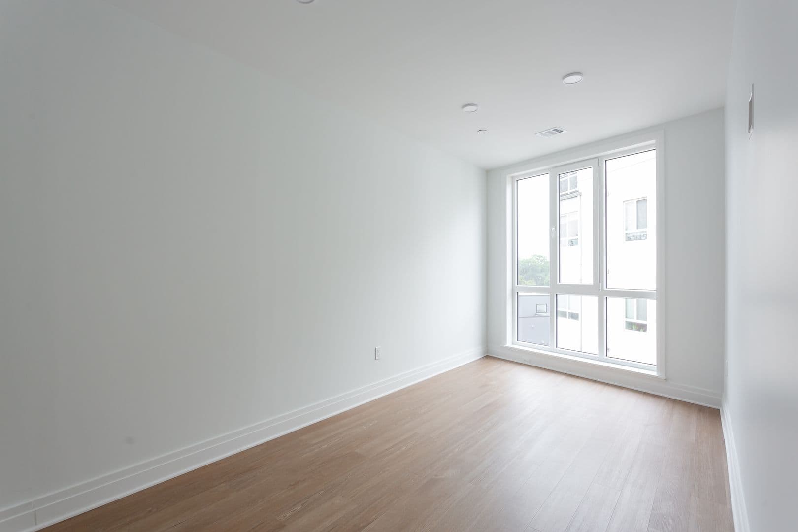 Washington Apartment: 5816 Georgia Avenue NW