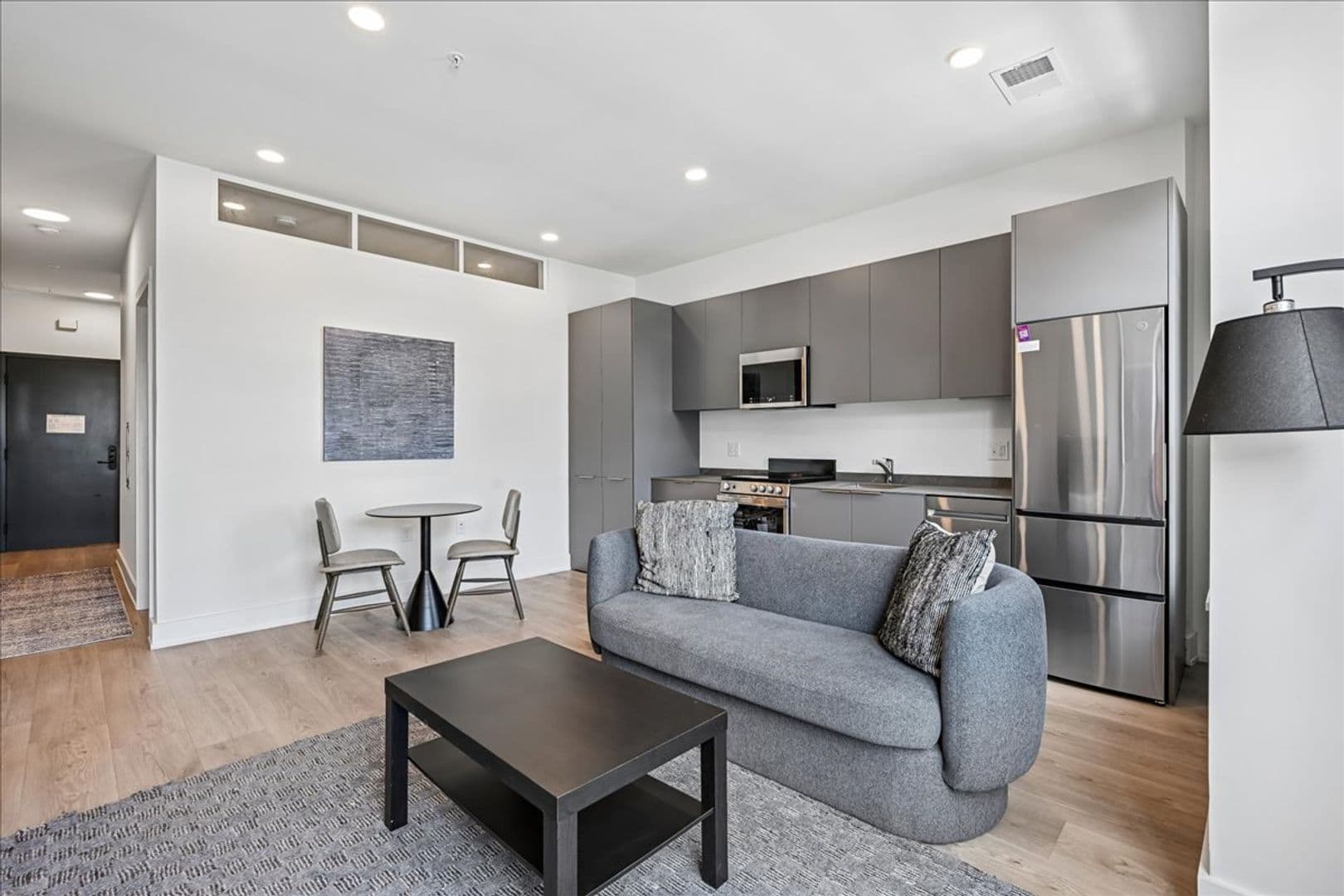 Washington Apartment: 1324 N Capitol St NW