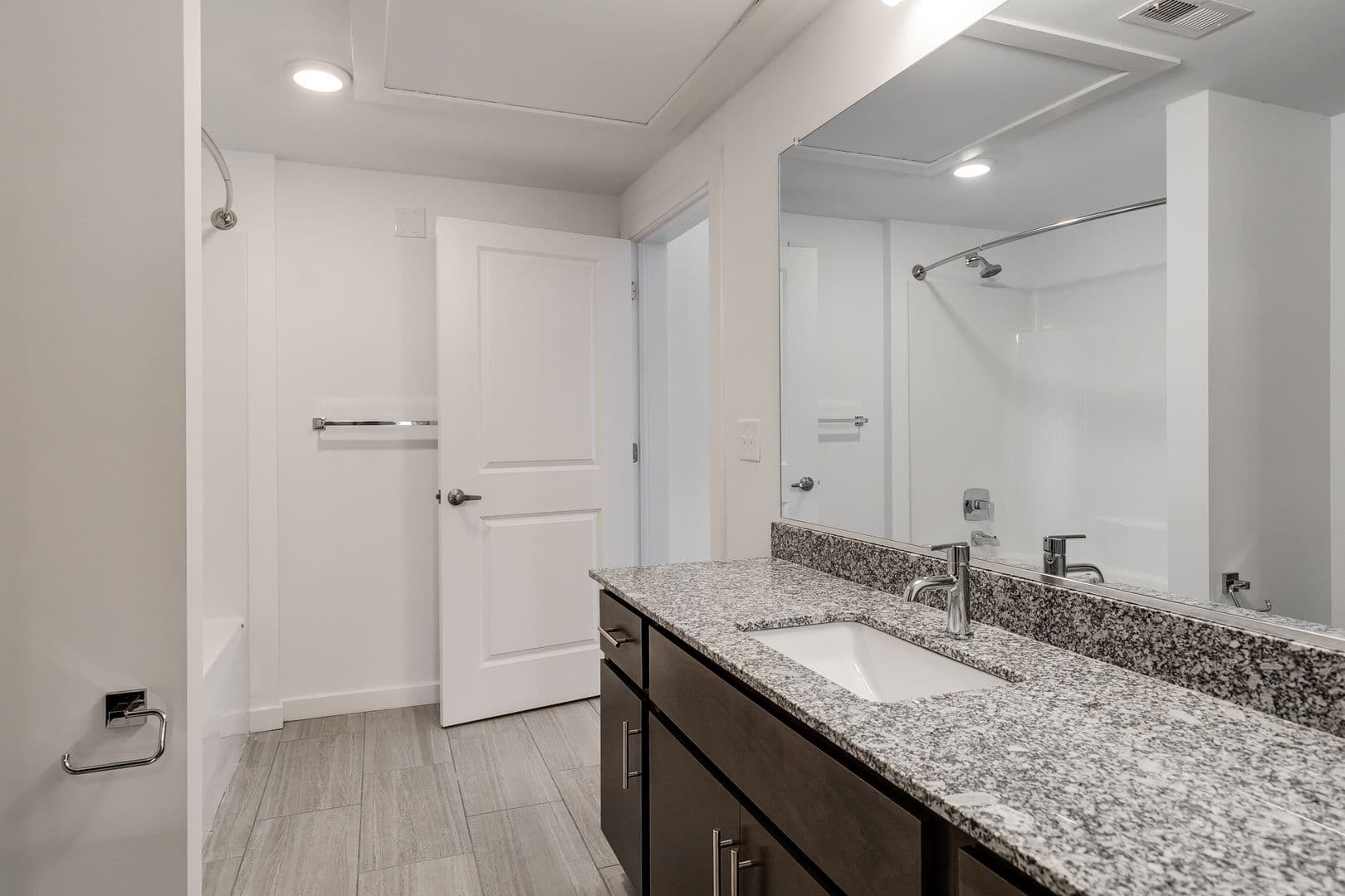 Richmond Apartment: 101 S 15th St