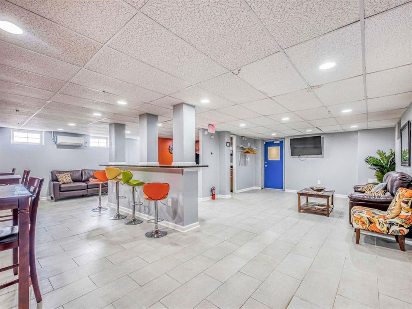 Washington Apartment: 5000 Hunt St NE, Washington, DC 20019