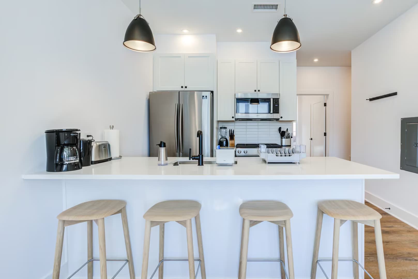 Washington Apartment: 2106-2108 Vermont Ave