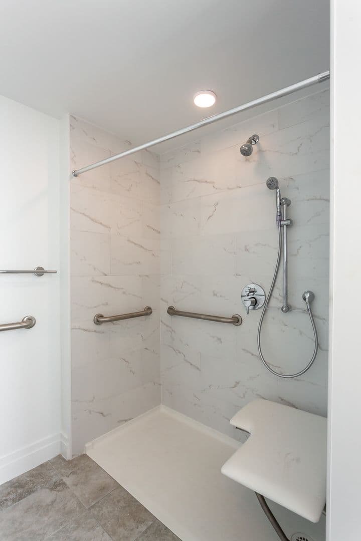 Washington Apartment: 5816 Georgia Avenue NW