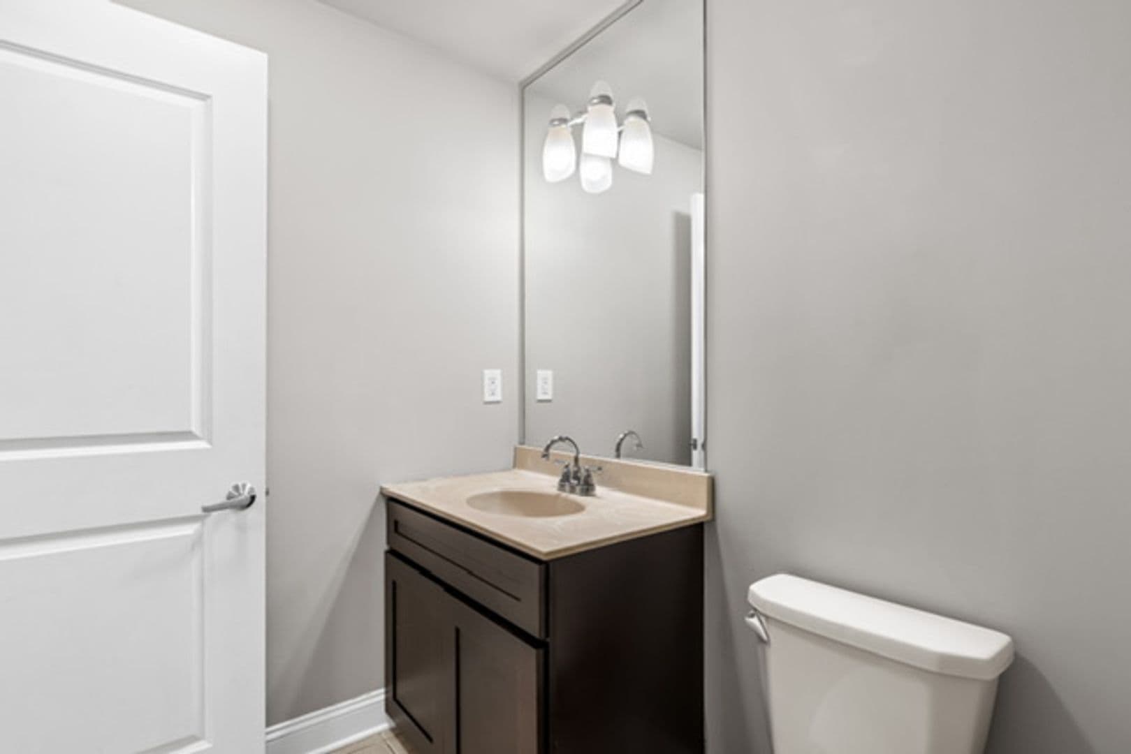 Allentown Apartment: 818-822 Hamilton St.