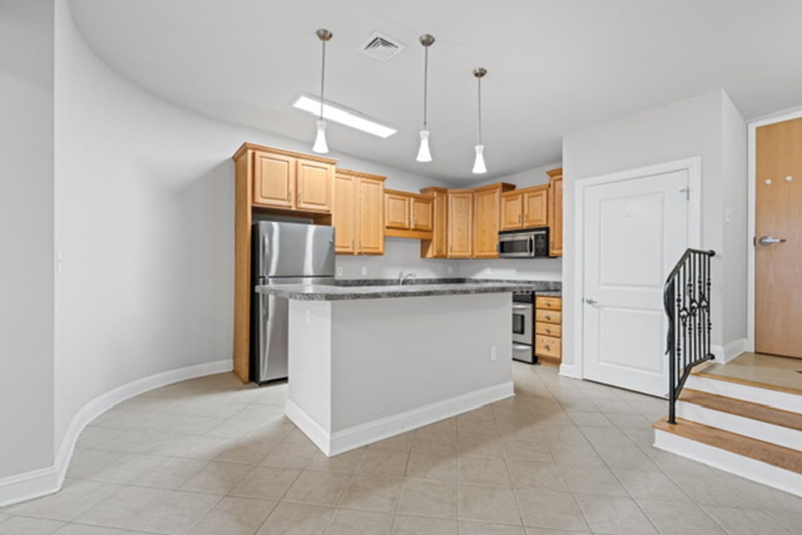 Allentown Apartment: 818-822 Hamilton St.