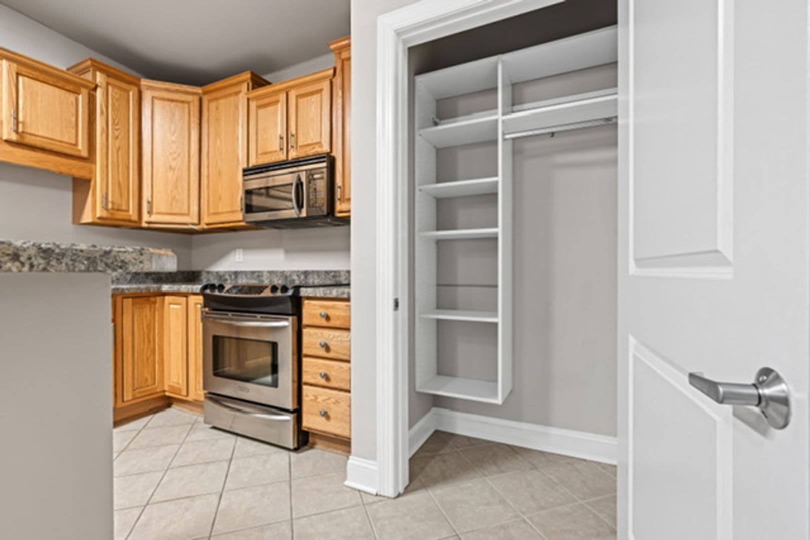Allentown Apartment: 818-822 Hamilton St.