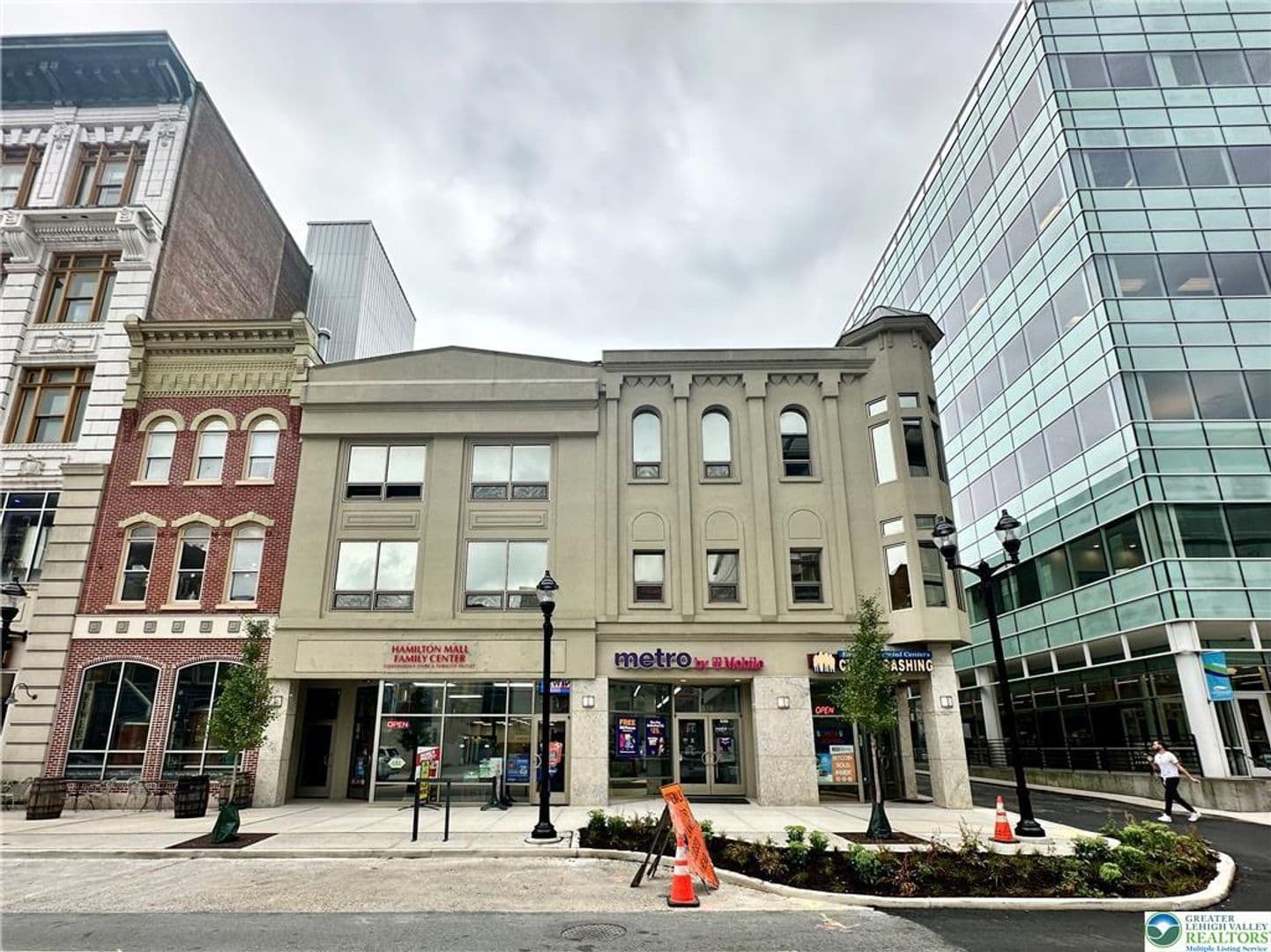 Allentown Apartment: 818-822 Hamilton St.