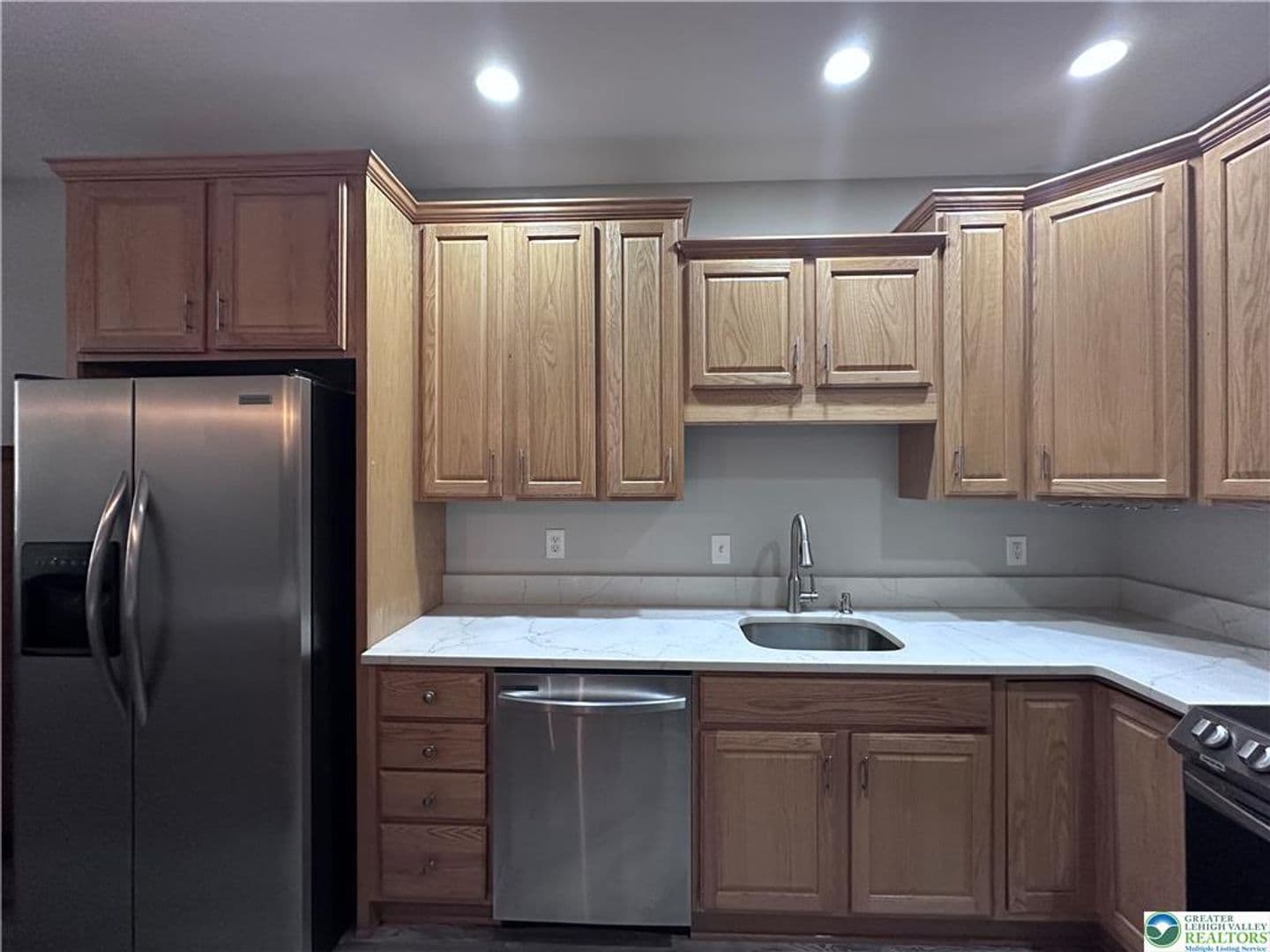 Allentown Apartment: 818-822 Hamilton St.