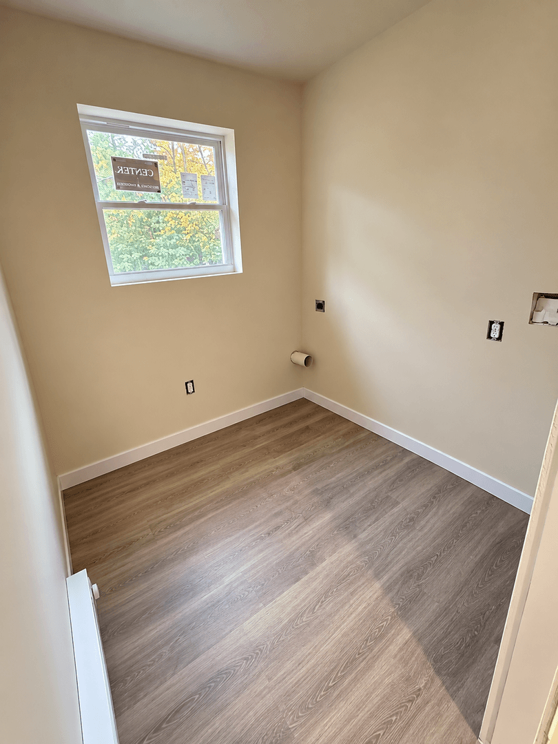 Wisconsin Rapids Apartment: 1410/1412 24th Ave